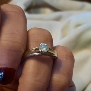 14kt white and yellow gold diamond ring